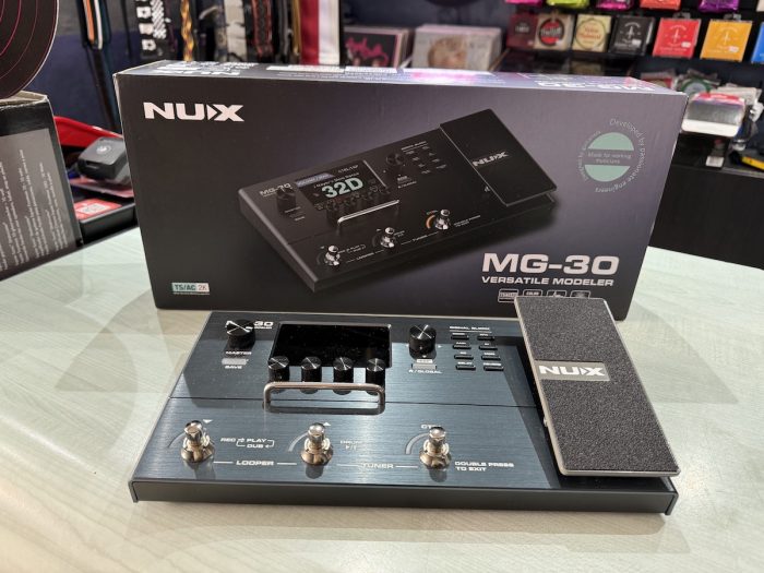 Nux MG-30 Ex-Demo - Image 2
