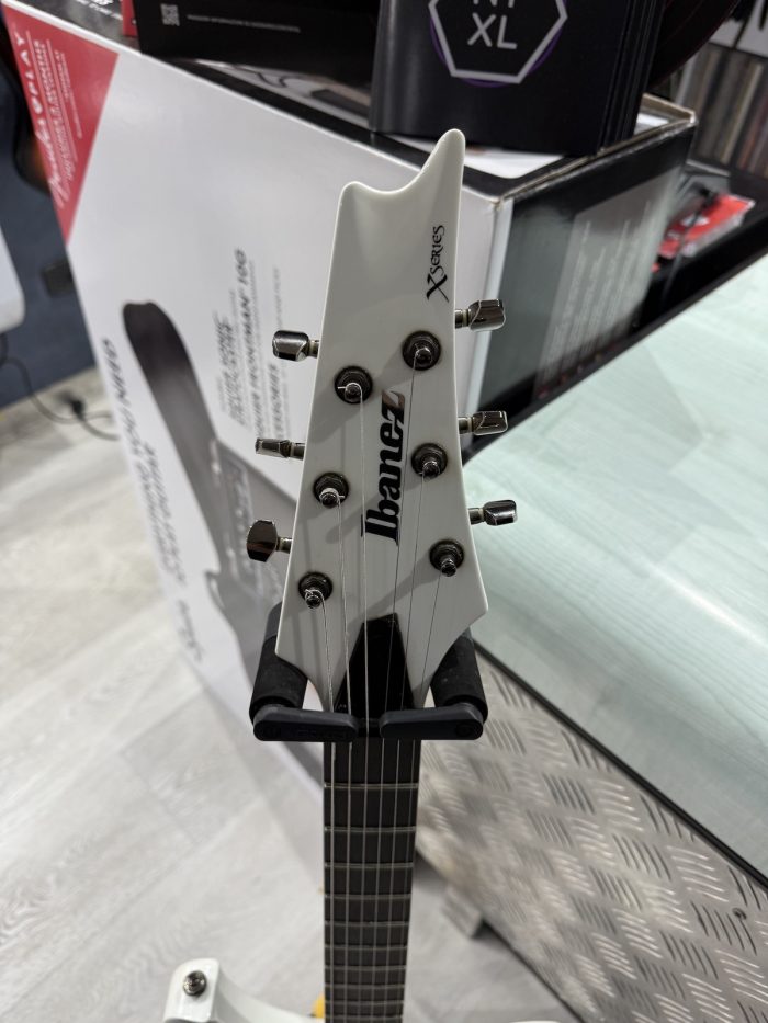 Ibanez XH300-LSH Halberd Luna Shadow Used - Image 4