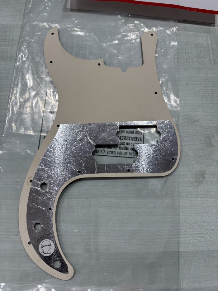 Fender 0992175000 Pickguard Precision Bass Used - Image 3